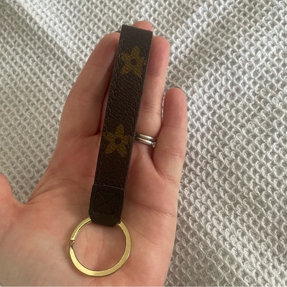 Brown Floral Flower Pattern FASHION Keychain Gold Hardware - Picture 3 of 4